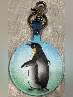 ANUSCHKA- hand painted penguin art design keychain
